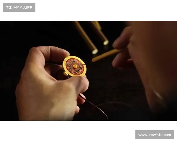 非遗银饰足球热销，体育与文化融合创造新价值